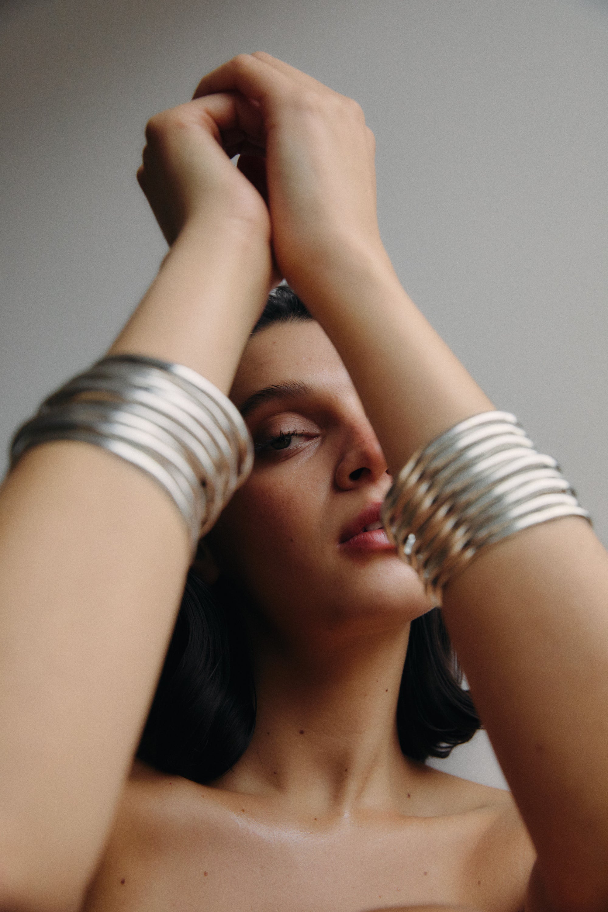 Circular bangle